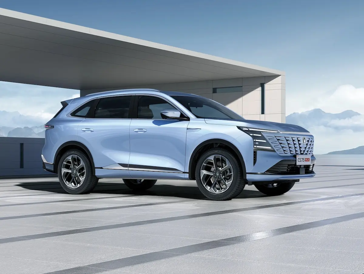 Полный привод 4WD - все комплектации нового Changan CS75PLUS оснащены интеллектуальным полным приводом